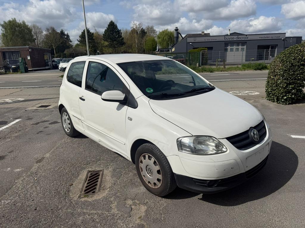 VW Fox – 147.000 km – Ideale stadswagen!, Auto's, Volkswagen, Stof, Zwart, 1198 cc, Wit