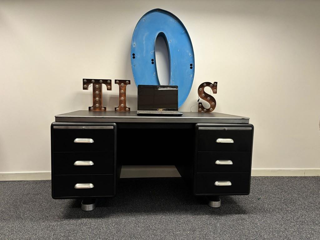 Prominent Bureau  unique d'Ahrend Oda — Art Déco/Industriel, Antiquités & Art, Enlèvement