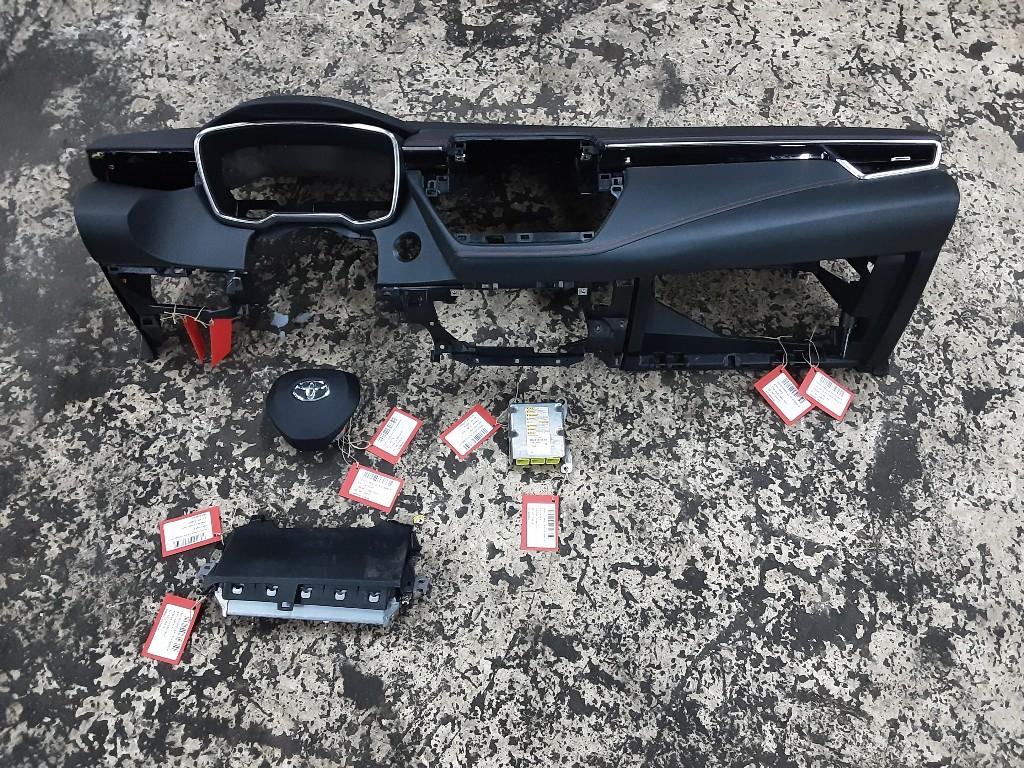 AIRBAG ENSEMBLE Toyota Corolla (E21) (01-2019/-), Mevr. I. Hauben, Toyota, Utilisé, Rue de l'Espoir 34 34
4030  GRIVEGNÉE, BE