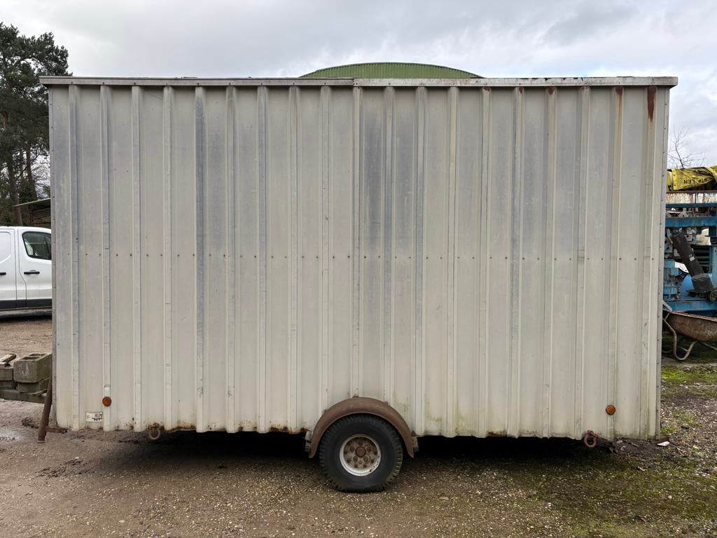 Schaftwagen of werfkeet / aanhanger, Ophalen, Zo goed als nieuw