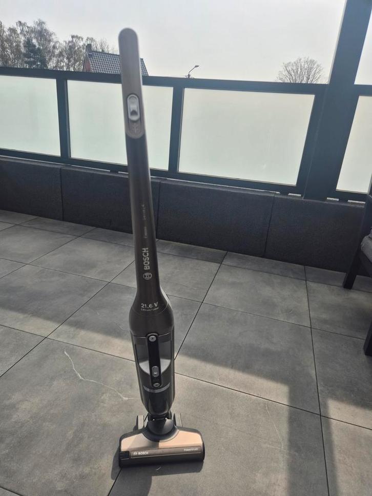 Aspirateur balai Bosch gen2 2 en 1, Electroménager, Aspirateurs, Comme neuf, Aspirateur, Enlèvement ou Envoi