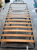 stevige vouwbedden (logeerbedden), Huis en Inrichting, Ophalen, Wit, Zo goed als nieuw, 80 cm