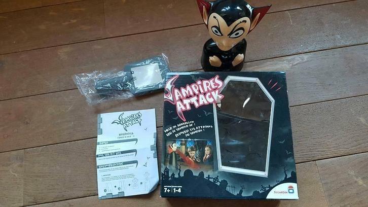 spel Vampires Attack - vampier valt aan - in nieuwstaat -, Enfants & Bébés, Jouets | Autre, Comme neuf, Garçon ou Fille, Enlèvement ou Envoi