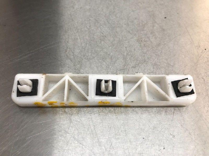 SUPPORT PARE-CHOCS ARRIÈRE GAUCHE Nissan Qashqai (J10), Utilisé, Nissan