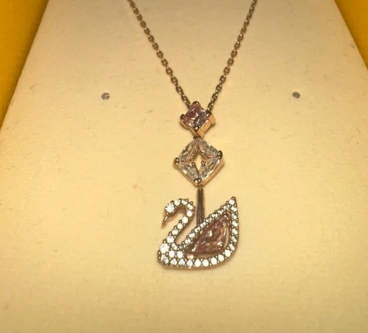 Cygne Swarovski collier 45 cm, Bijoux, Sacs & Beauté, Enlèvement ou Envoi