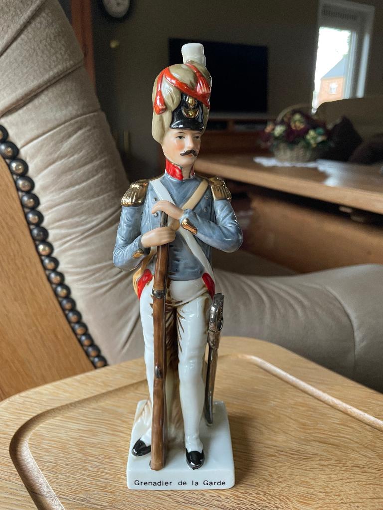 Beeldje, Ophalen, Zo goed als nieuw, Mens