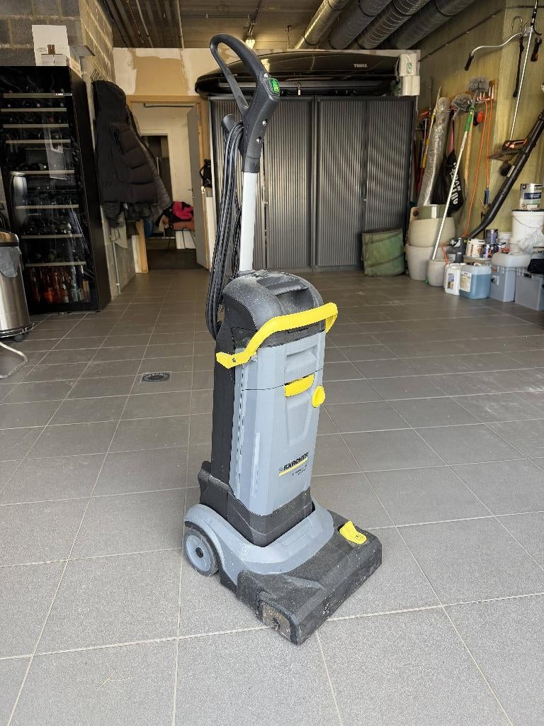 Karcher BR 30/4 - Autolaveuse aspirante, Bricolage & Construction, Enlèvement, Comme neuf, Aspirateur d'eau