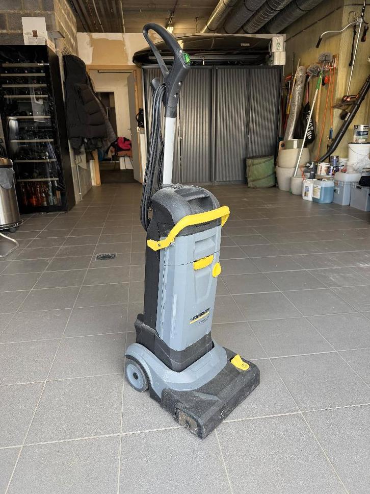 Karcher BR 30/4 - Autolaveuse aspirante, Bricolage & Construction, Matériel de nettoyage, Comme neuf, Aspirateur d'eau, Enlèvement