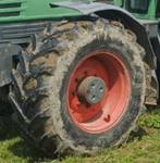 gezocht banden 440/65R24, Zakelijke goederen, Landbouw | Onderdelen | Banden, Velgen en Assen, Ophalen