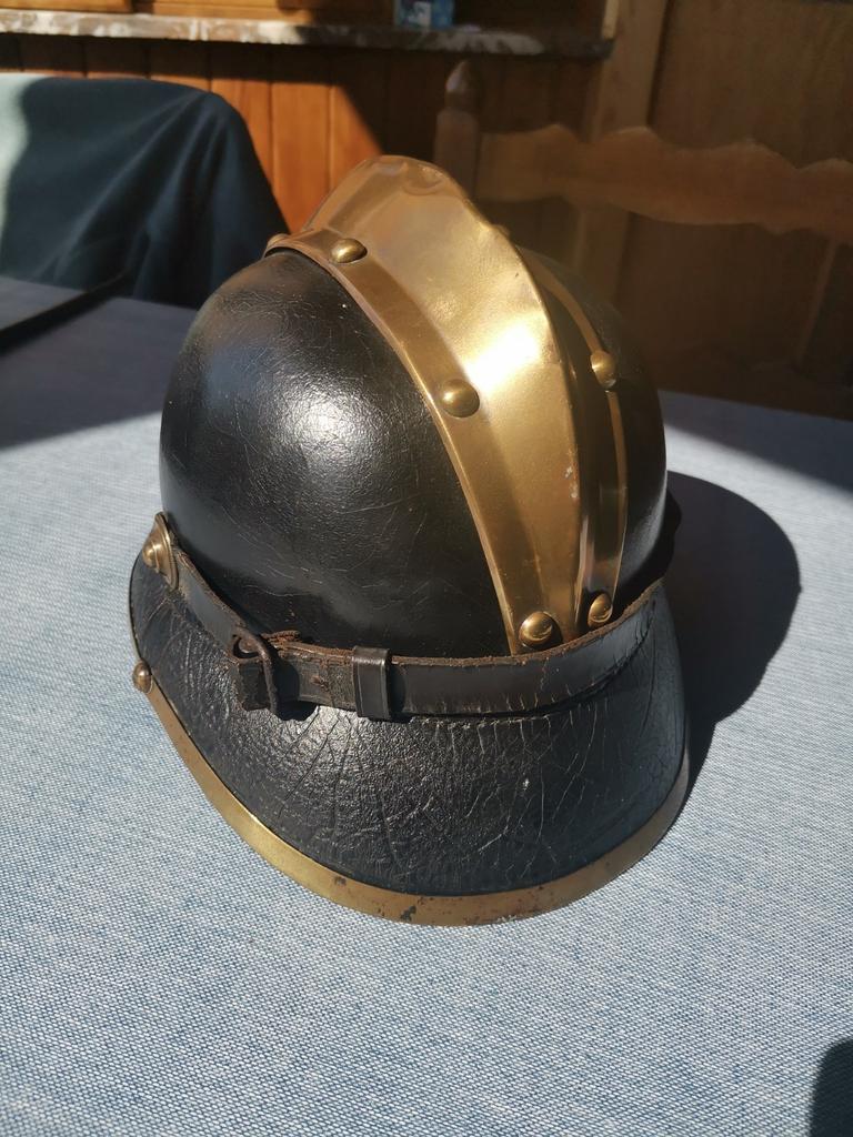 Casque de pompiers 1900., Collections, Objets militaires | Général, Enlèvement ou Envoi