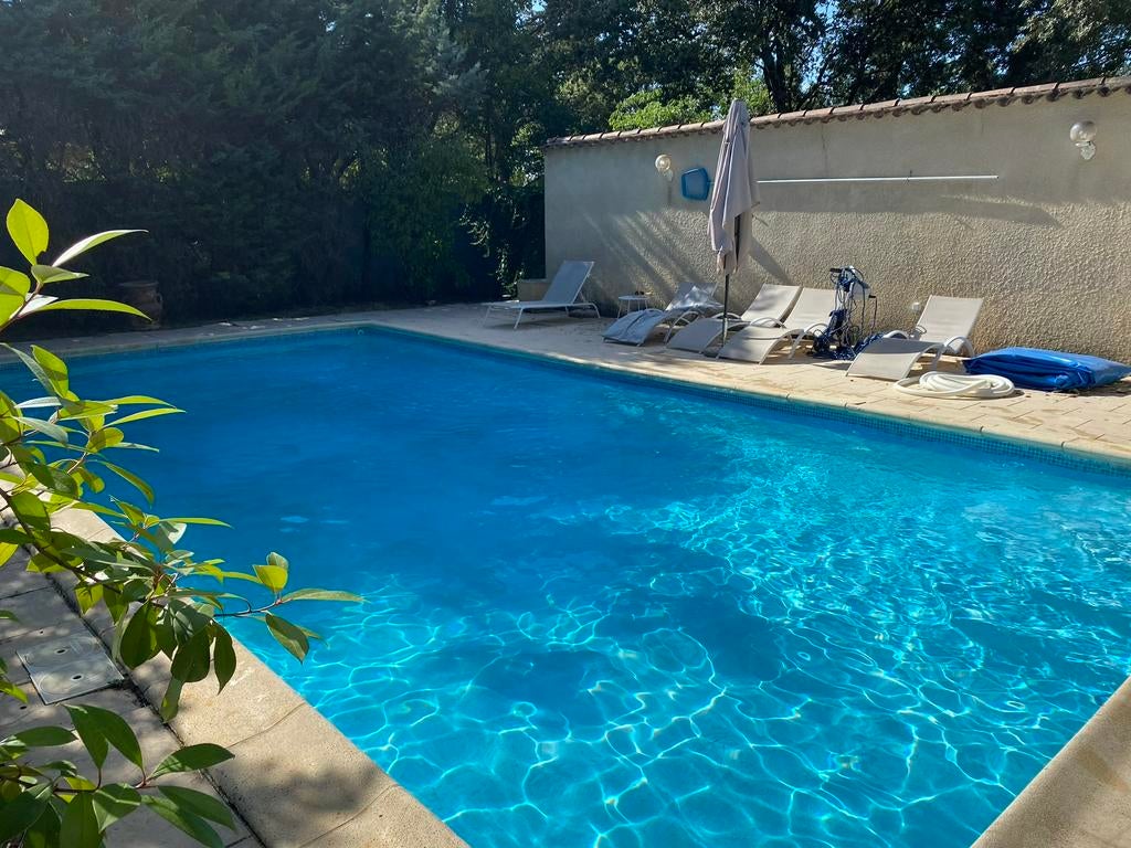 Maison de vacances sud de france pres d Uzes, Vacances, Maisons de vacances | France, Propriétaire, Village, Animaux domestiques acceptés