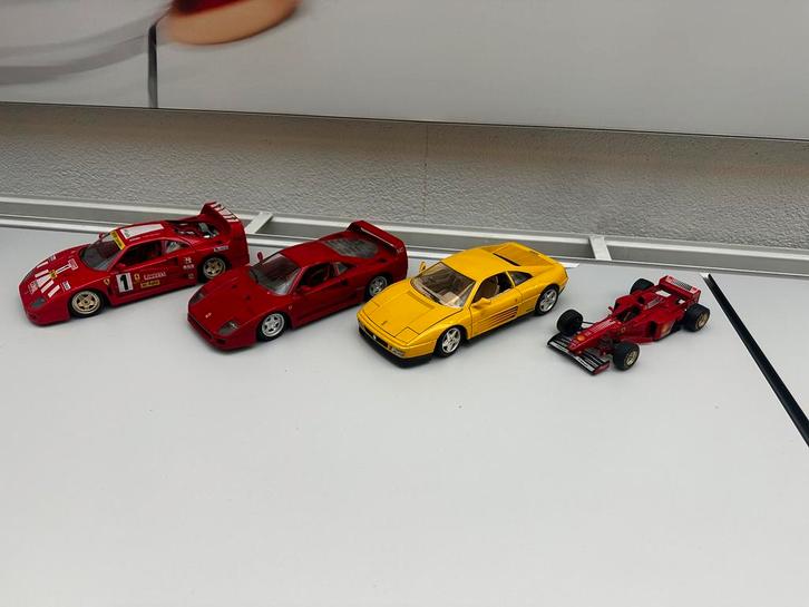 Burago ferrari schaalmodellen, Kinderen en Baby's, Speelgoed |Speelgoedvoertuigen, Zo goed als nieuw, Ophalen