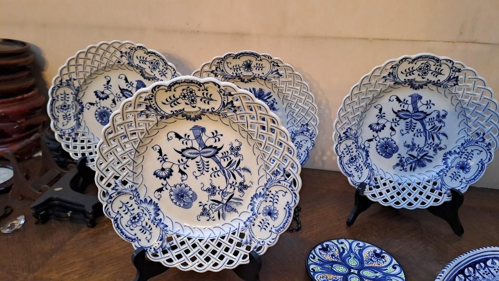 Borden Zwiebelmuster, Ophalen