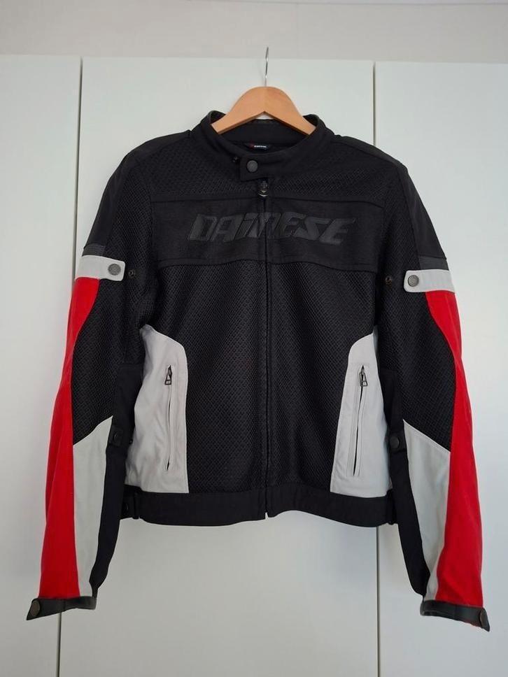 Dainese  motorfiets windjacket maat 50, perfecte nieuwstaat, Motoren, Kleding | Motorkleding, Jas | textiel, Heren, Ophalen of Verzenden