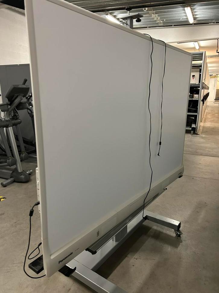 Panasonic projecteerscherm, Diversen, Schoolborden, Zo goed als nieuw, Whiteboard, Ophalen
