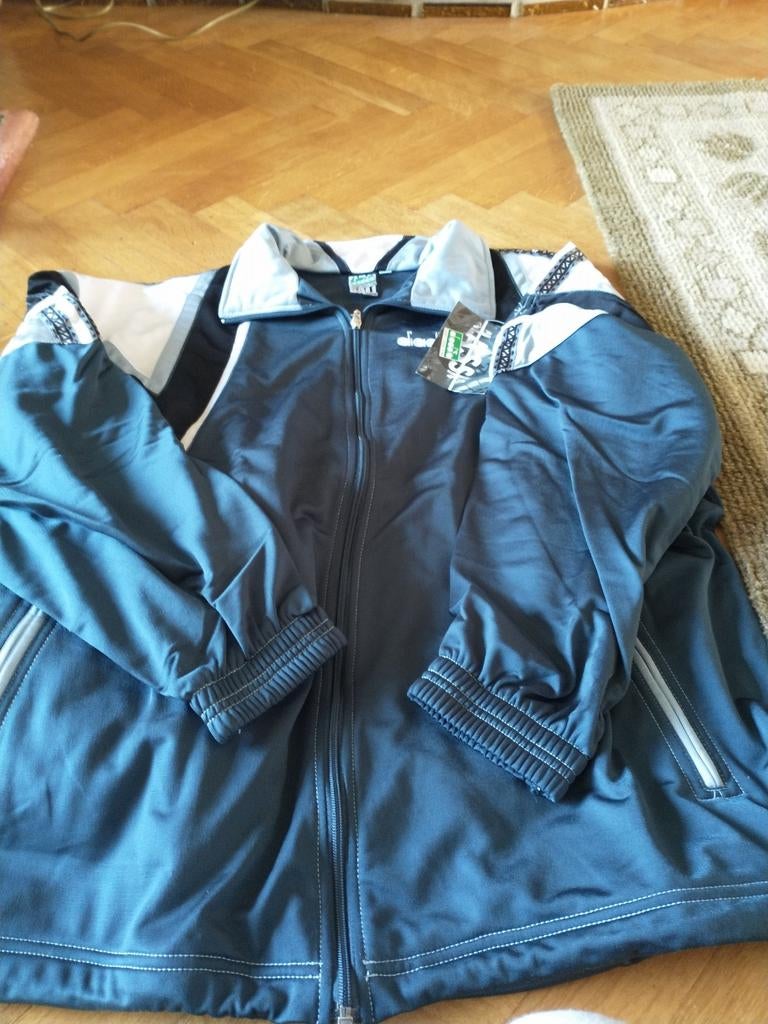 Nouveau survêtement Diadora xL, Vêtements | Hommes, Grandes tailles, Enlèvement