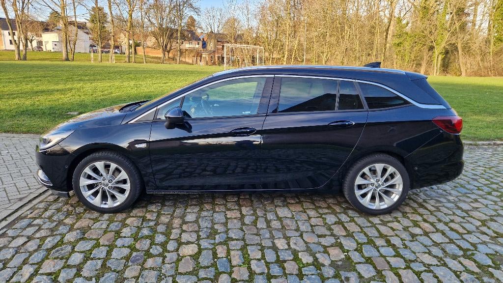 Opel Astra Sport Tourer 1.6 CDTi ecoFLEX Cosmo Start&Sop, Autos, Cuir, Euro 6, Boîte manuelle, Noir