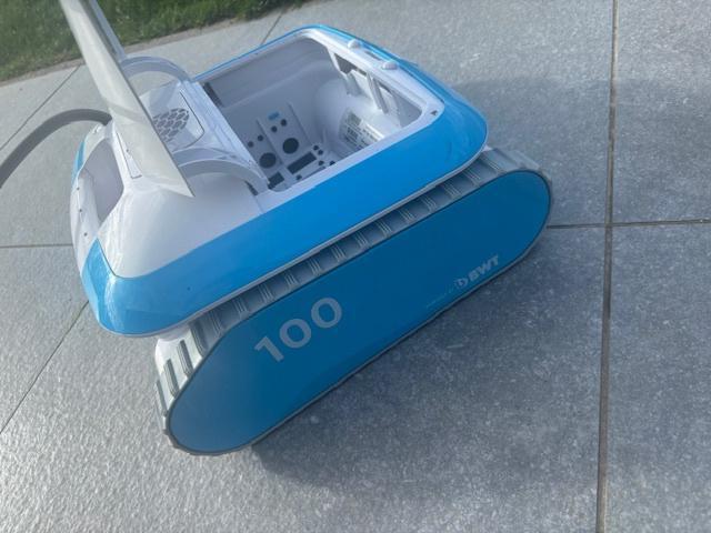 robotstofzuiger zwembad Cosmy 100  (zo goed als nieuw), Jardin & Terrasse, Accessoires de piscine, Comme neuf, Filtre, Enlèvement