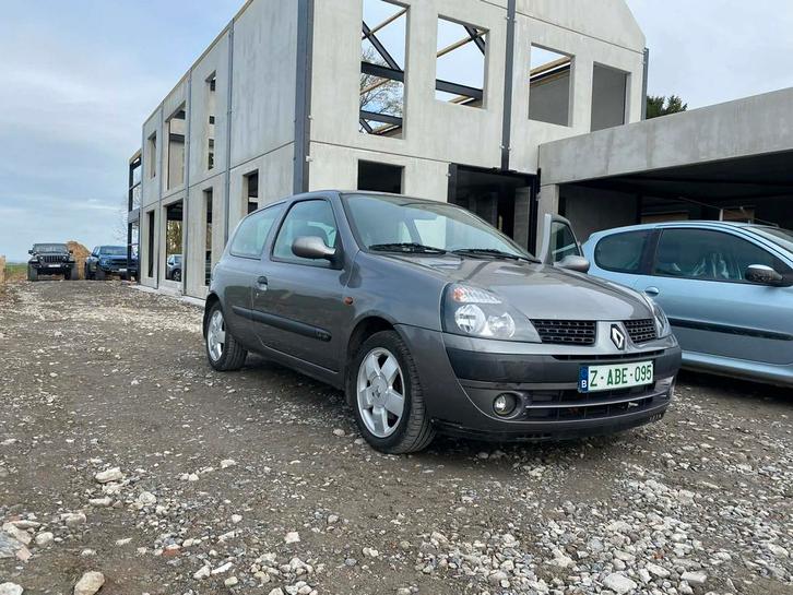 Renault clio pret à immatriculer, Autos, Renault, Particulier, Clio, ABS, Airbags, Air conditionné, Verrouillage central, Vitres électriques