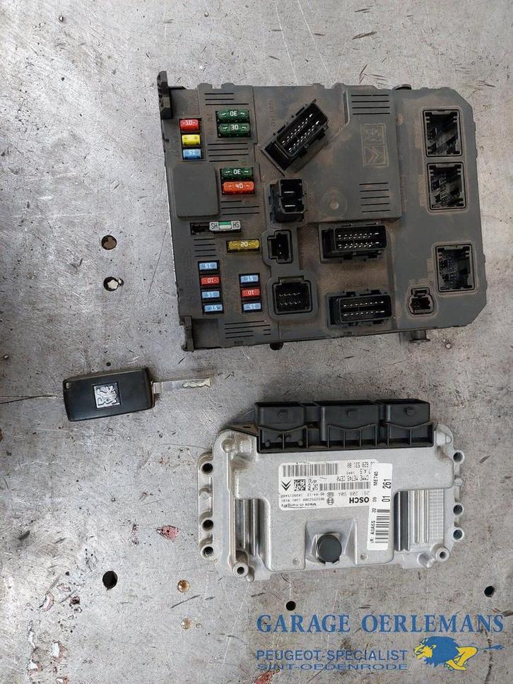 ecu set peugeot 1007 1.6 16v, Auto-onderdelen, Elektronica en Kabels, Peugeot, Gebruikt, ARN erkend, Ophalen of Verzenden