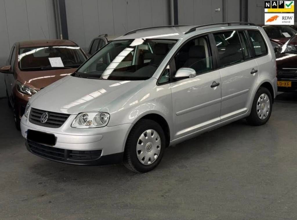 Volkswagen Touran 1.6 Essence, Argent ou Gris, Achat, 2000 kg, Boîte manuelle