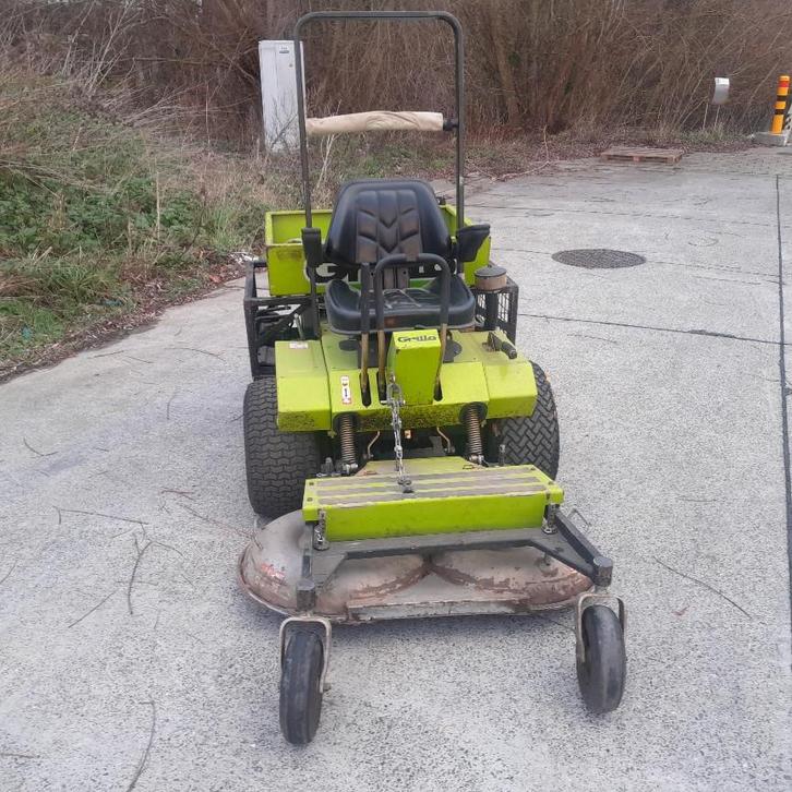 Moteur de tondeuse Grillo Bee Fly : Diesel (Kubota), Jardin & Terrasse, Tondeuses autoportées, Utilisé, 90 à 120 cm, Bac de ramassage