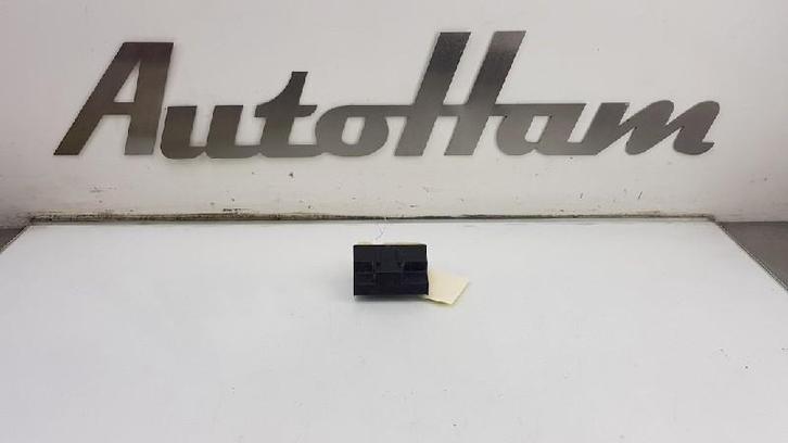 RELAIS BOUGIE PRECHAUFFAGE Berlingo Cinqspace, Multispace, Autos : Pièces & Accessoires, Électronique & Câbles, Citroën, Utilisé