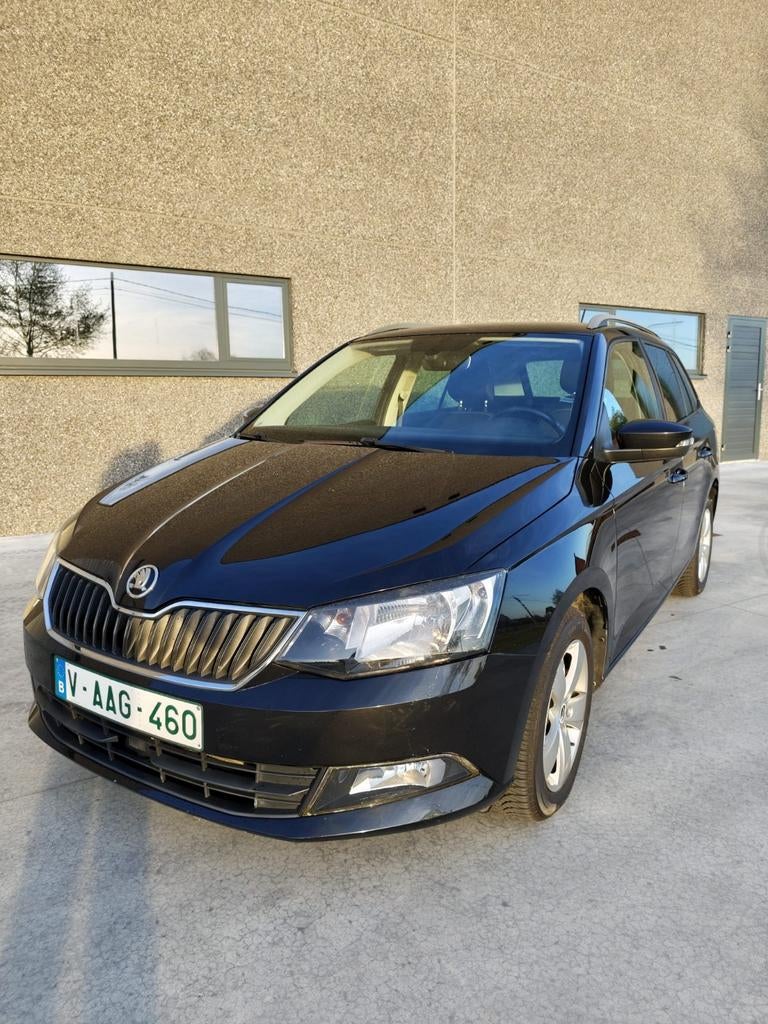 Skoda Fabia 1,2 tsi 11/2016 premier propriétaire, Autos, 1197 cm³, Achat, Euro 6, Noir