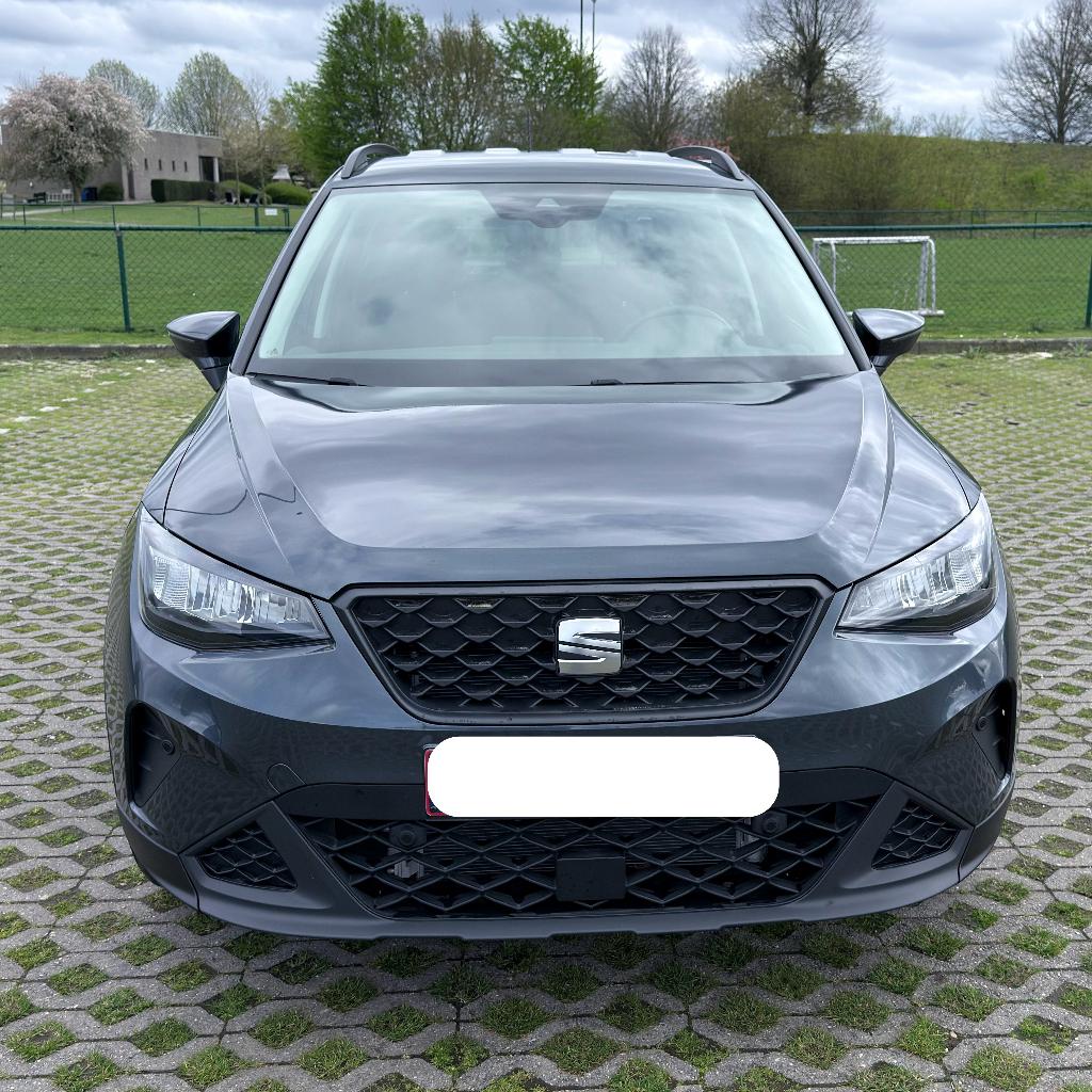 SEAT Arona 1.0 TSI DSG Automaat – 6.800 km – Als Nieuw, Auto's, Stof, Blauw, 5 deurs, Particulier