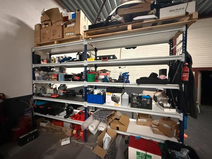 Magazijnrekken 1 jaar oud, Articles professionnels, Aménagement de Bureau & Magasin | Entrepôt, Rayonnage & Stockage, Enlèvement