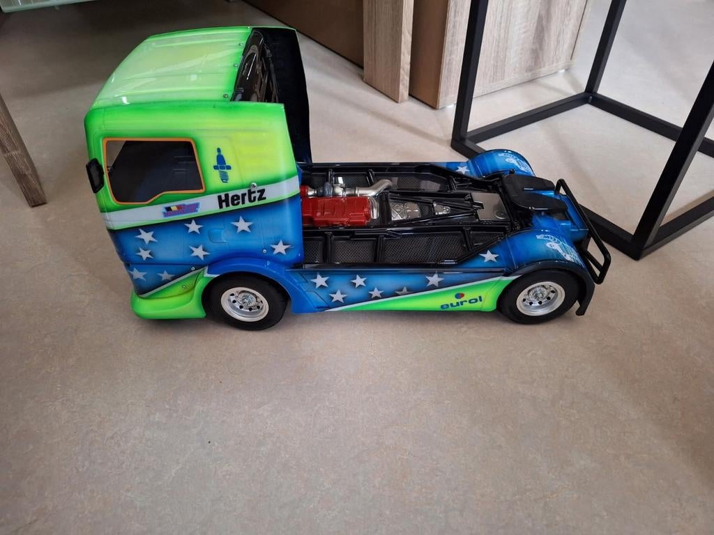 Camion RC à aérographe TAMIYA TT01E MAN NEUF : 100€, Hobby & Loisirs créatifs, Neuf, Échelle 1:10, Enlèvement ou Envoi, Voiture on road