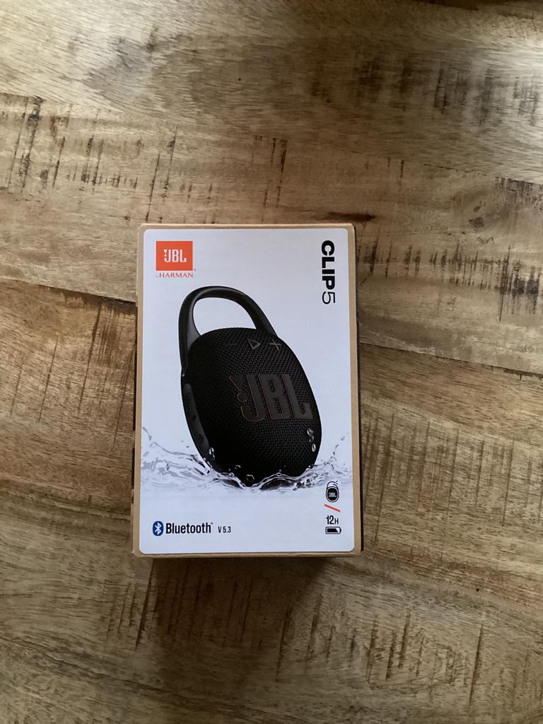 Gloednieuwe verzegelde JBL CLIP5 draagbare Bluetooth speaker, Ophalen of Verzenden, Nieuw, Overige typen, JBL