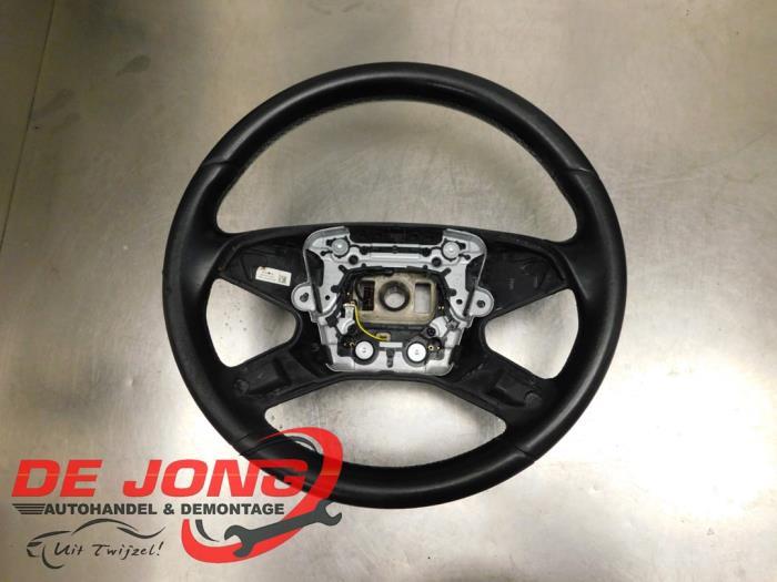 Volant d'un Mercedes E-Klasse, Autos : Pièces & Accessoires, Commande, Mercedes-Benz, Utilisé, 3 mois de garantie, Enlèvement ou Envoi