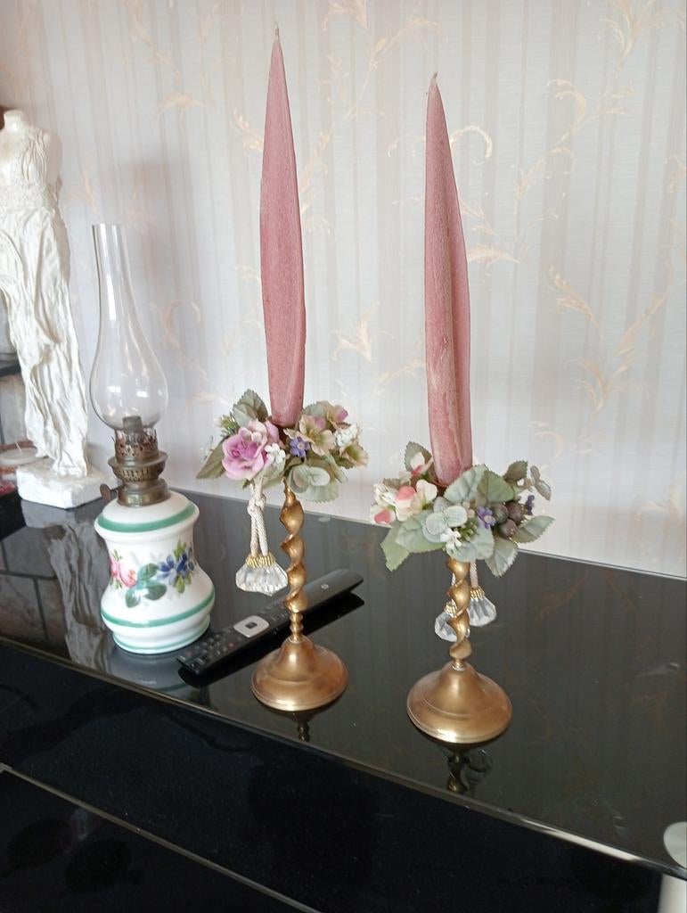 Deux chandeliers en cuivre pour bougies, Enlèvement ou Envoi