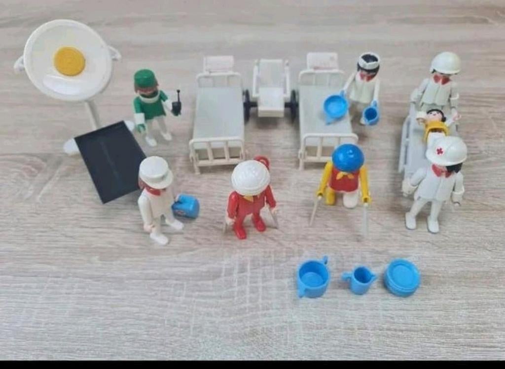 Vintage playmobil : ziekenhuis met operatiekwartier, Ophalen of Verzenden