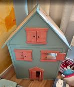 Houten poppenhuis te koop - charmant én speelklaar, Kinderen en Baby's, Ophalen, Gebruikt, Poppenhuis