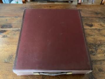 OLIVETTI Schrijfmachine beschikbaar voor biedingen
