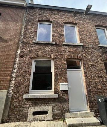 Maison à louer à Fosses-La-Ville, 1 chambre disponible aux enchères