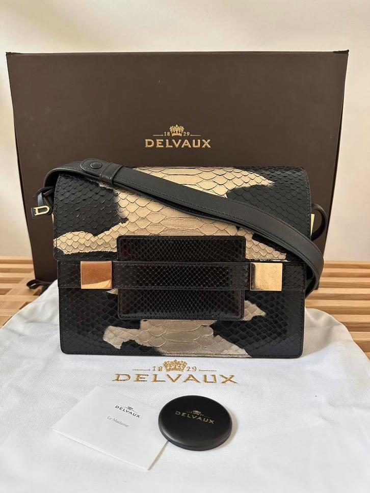 Delvaux le madame python shoulder bag, Handtassen en Accessoires, Tassen | Schoudertassen, Zo goed als nieuw, Zwart, Ophalen