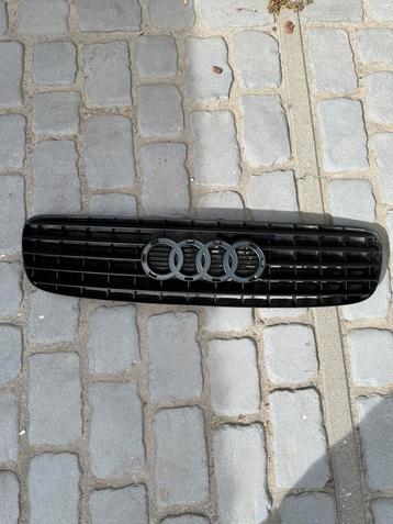 Audi TT grille phase 1 beschikbaar voor biedingen