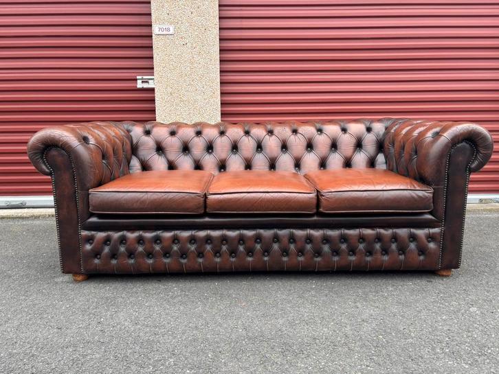 Canapé Chesterfield, Huis en Inrichting, Zetels | Zetels, Zo goed als nieuw, Rechte bank, Driepersoons, 200 tot 250 cm, 75 tot 100 cm