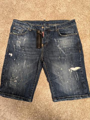 DSQUARED2  korte broek maat 50, Ophalen, Zo goed als nieuw, W33 - W34 (confectie 48/50), Dsquared2