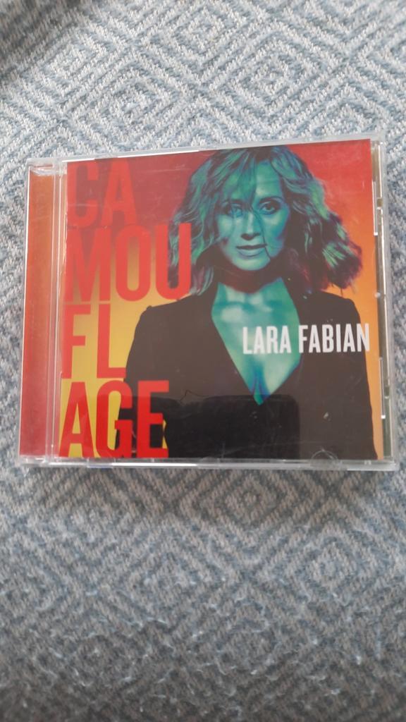 LARA FABIAN Camouflage (cd), CD & DVD, CD | Francophone, Comme neuf, Enlèvement ou Envoi