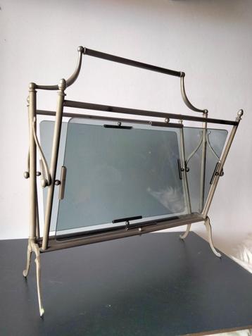 70s vintage design magazinehouder met glas Hollywood Regency beschikbaar voor biedingen