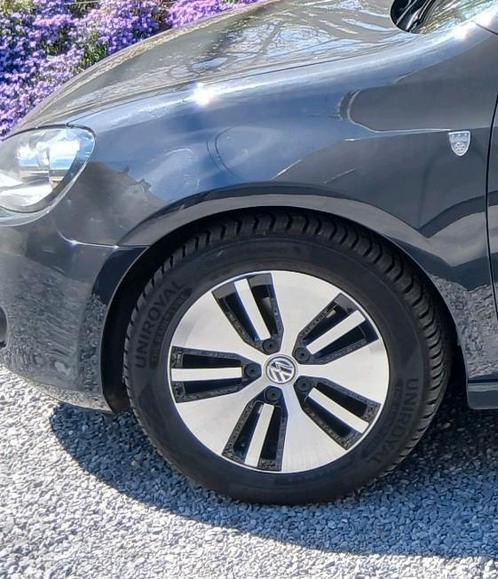 Jantes  16 VW Golf  GTE pneus uniroyal comme neufs, Auto-onderdelen, Banden en Velgen, Banden en Velgen, All Season, 16 inch, 205 mm