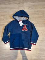 Prachtige nieuwe warme golf met kap maat 122, Enlèvement ou Envoi