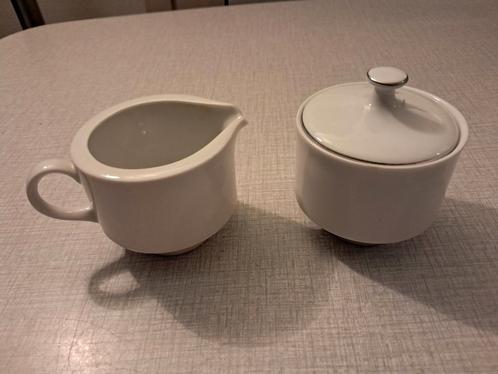 Melk en suiker, gestempeld., Huis en Inrichting, Keuken | Servies, Zo goed als nieuw, Ophalen of Verzenden