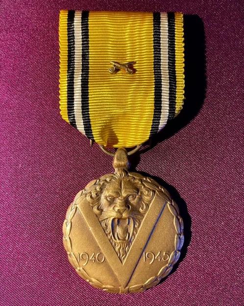 Belgische Herinneringsmedaille WO II 1940-1945, Verzamelen, Militaria | Algemeen, Overige soorten, Lintje, Medaille of Wings, Ophalen of Verzenden