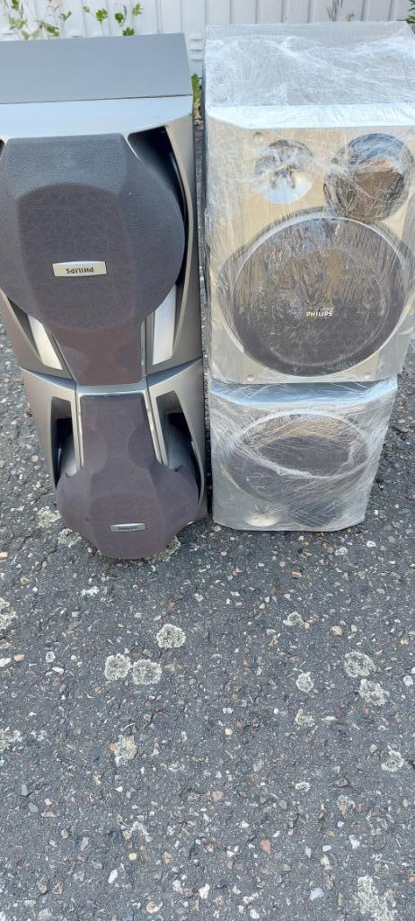 2 Luidsprekers 100 W  Laatste Prijsdaling  !!!!!!!!!!!!!!!!!, Audio, Tv en Foto, Luidsprekerboxen, Zo goed als nieuw, 60 tot 120 watt