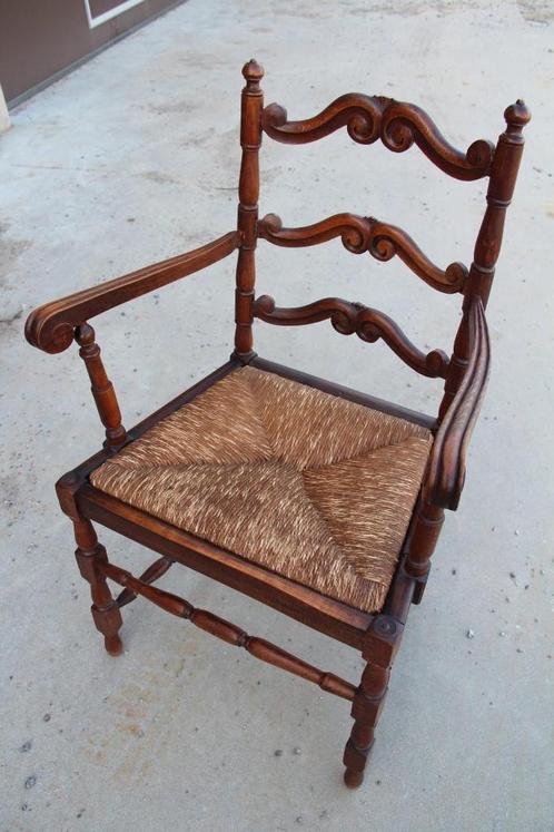 Zitfauteuil van oud stro, Antiek en Kunst, Antiek | Meubels | Stoelen en Sofa's, Ophalen